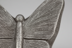 Keramische kunst urn Mariposa met zilverkleurige vlinder