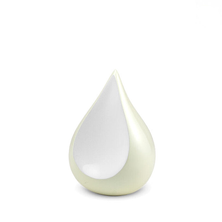 Metalen mini urn glanzend messing met traanvorm