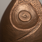 Keramische urn goud bronskleur met dierfiguur kunstzinnig