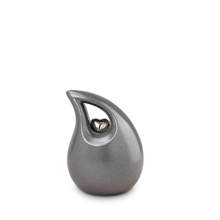 Keramische mini urn met kleurrijke afwerking